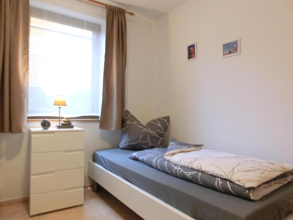 Apartment R22 *